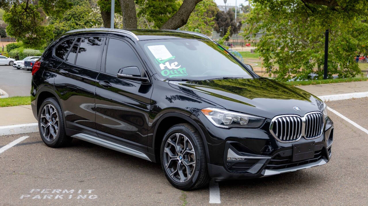 Vehicle image 3 of 34