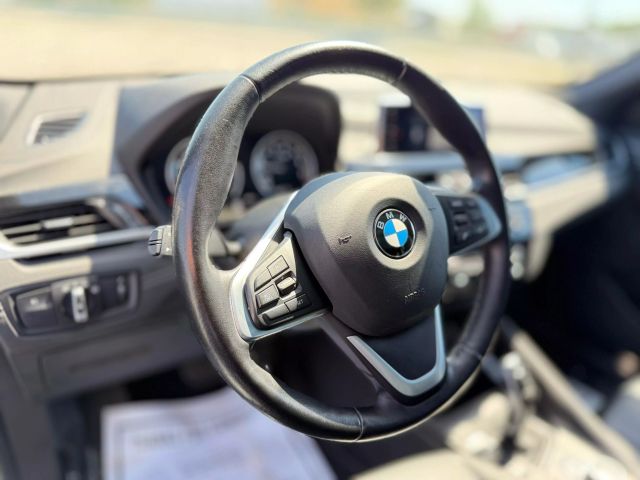 Vehicle image 23 of 28