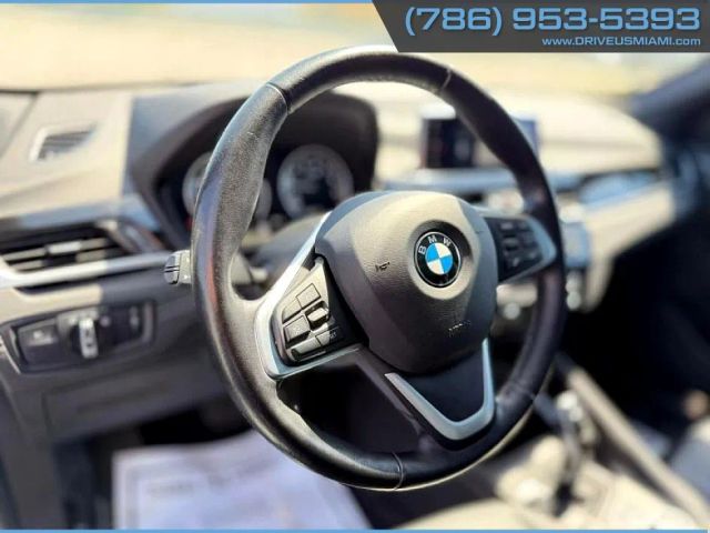 Vehicle image 16 of 28