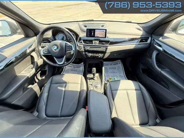Vehicle image 17 of 28
