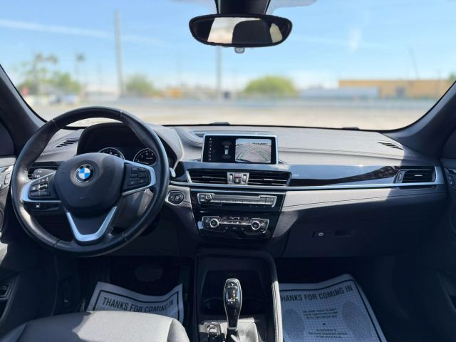 Vehicle image 26 of 28