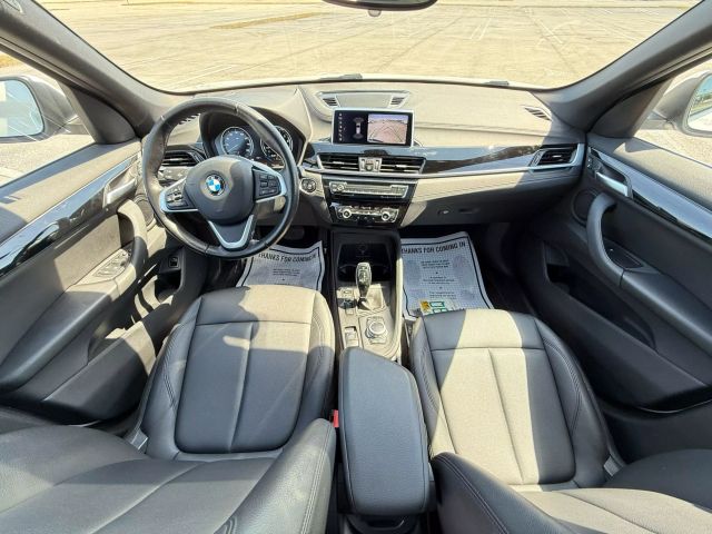 Vehicle image 24 of 28