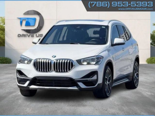 Vehicle image 8 of 28