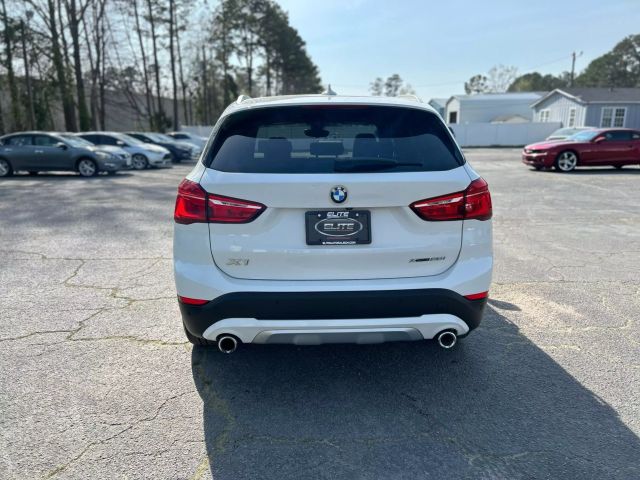 Vehicle image 8 of 34