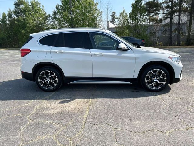 Vehicle image 5 of 34