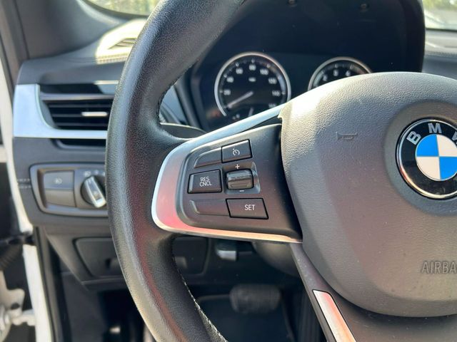 Vehicle image 15 of 34
