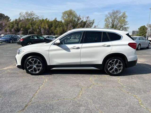 Vehicle image 9 of 34