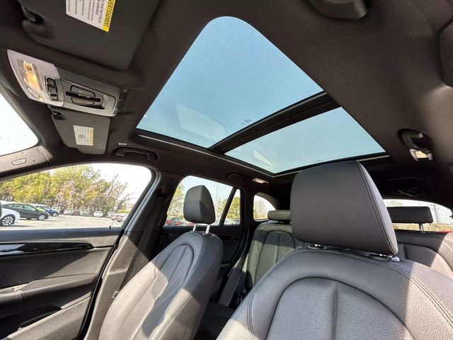 Vehicle image 12 of 34