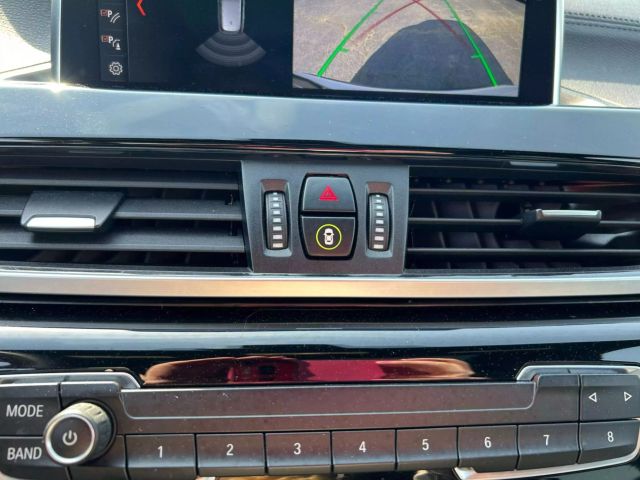 Vehicle image 21 of 34