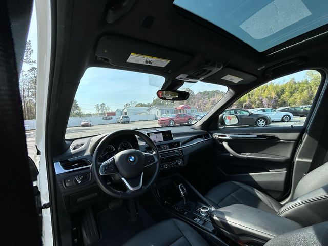 Vehicle image 14 of 34