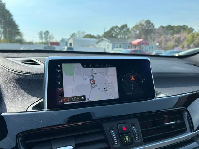 Vehicle image 20 of 34