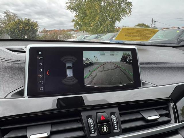 Vehicle image 20 of 26