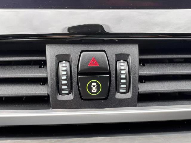 Vehicle image 19 of 26