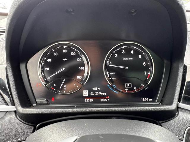 Vehicle image 17 of 26
