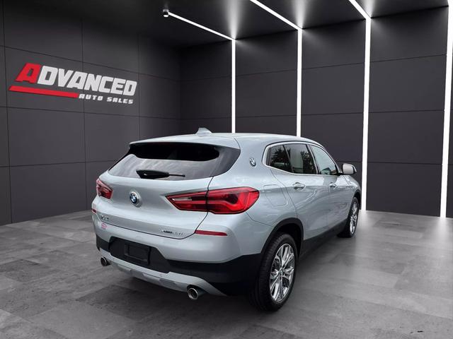 Vehicle image 4 of 26