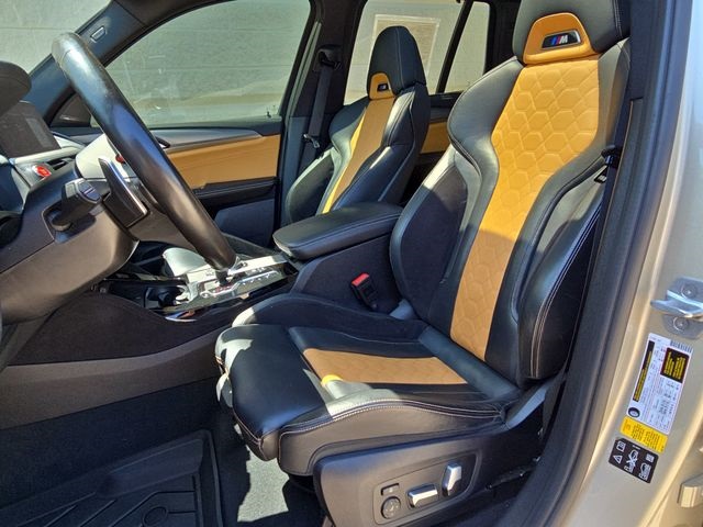 Vehicle image 20 of 42