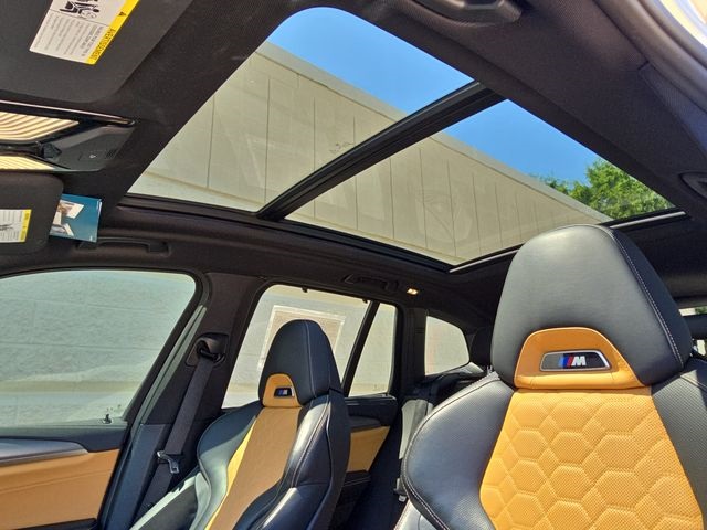 Vehicle image 40 of 42