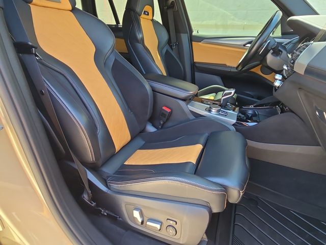 Vehicle image 19 of 42