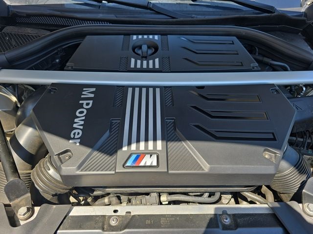 Vehicle image 15 of 42