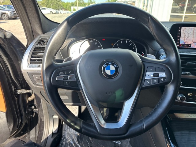Vehicle image 16 of 22