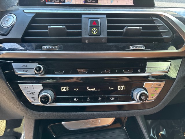 Vehicle image 20 of 22