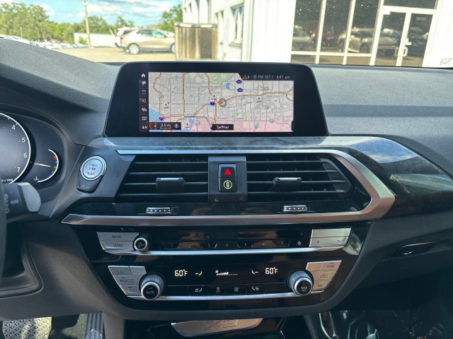 Vehicle image 19 of 22
