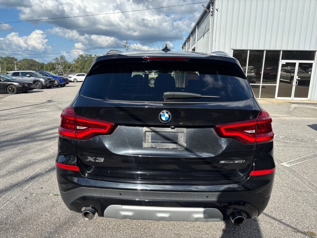 Vehicle image 7 of 22