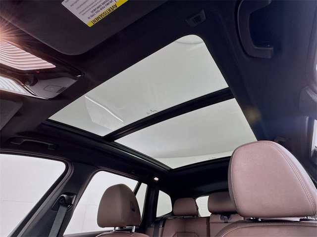 Vehicle image 21 of 21