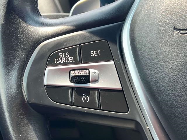 Vehicle image 25 of 37
