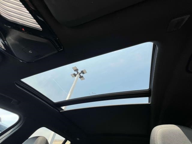 Vehicle image 36 of 37