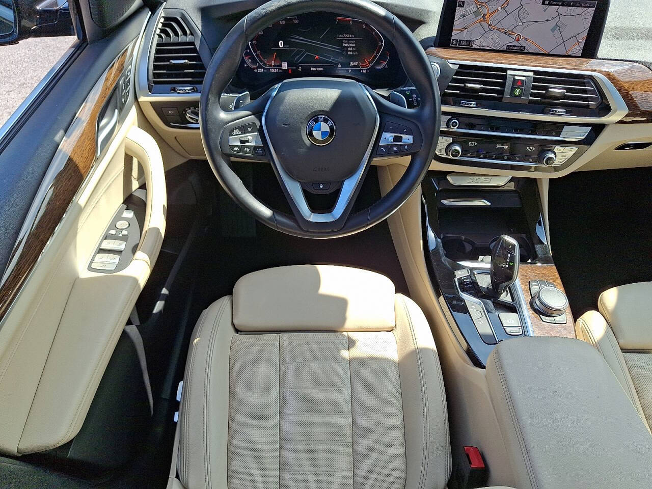 Vehicle image 14 of 31