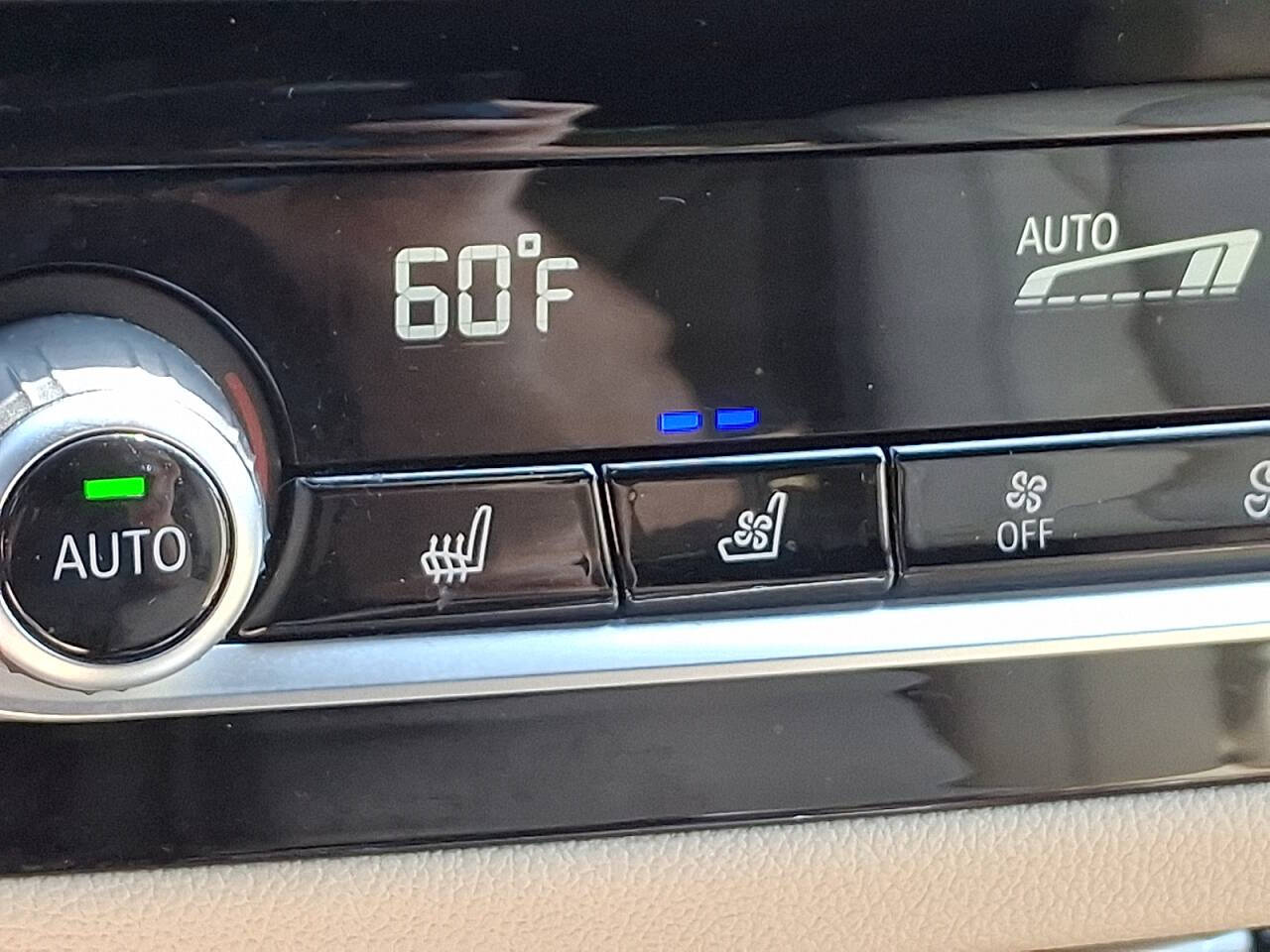 Vehicle image 22 of 31