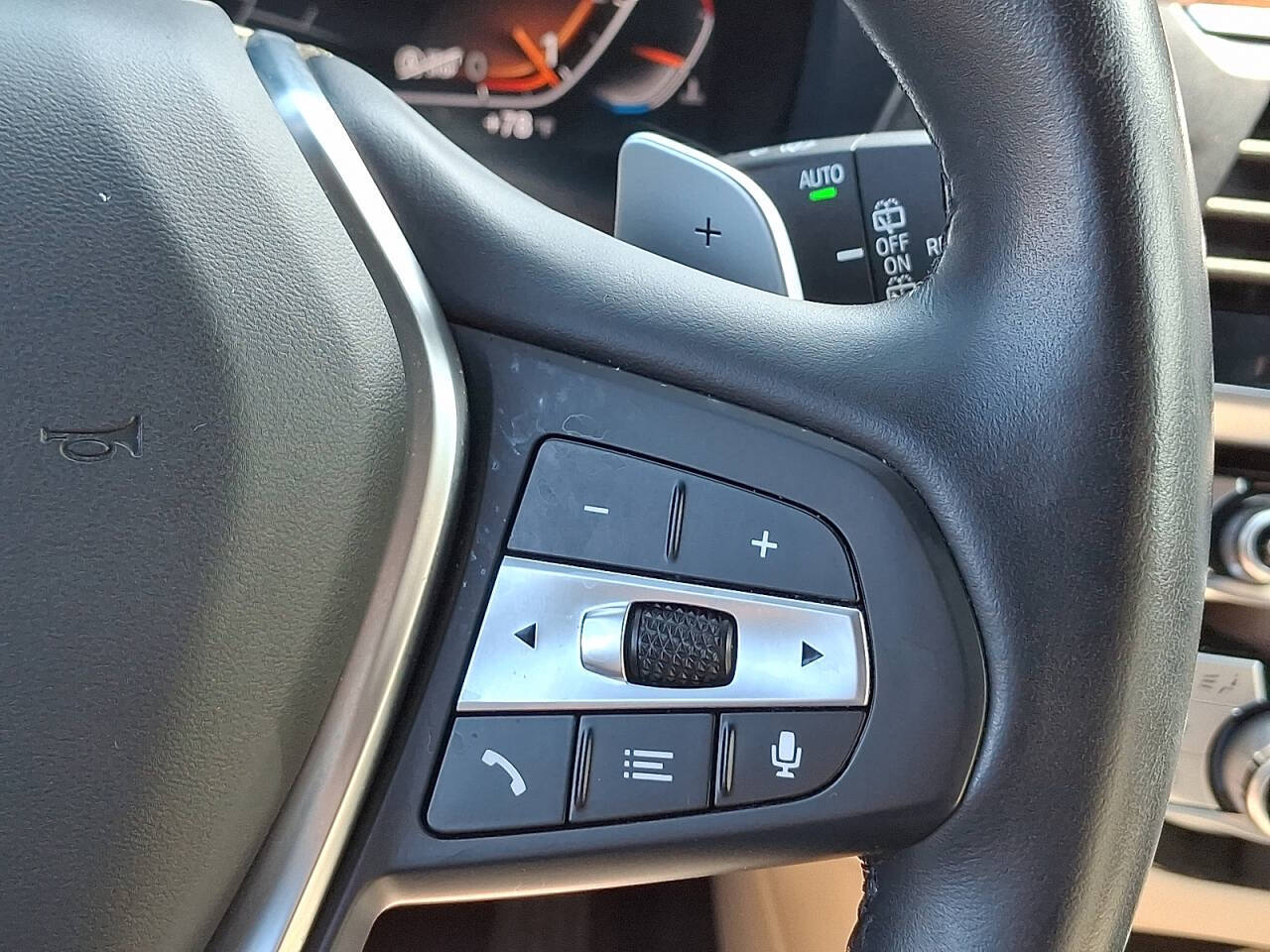 Vehicle image 29 of 31