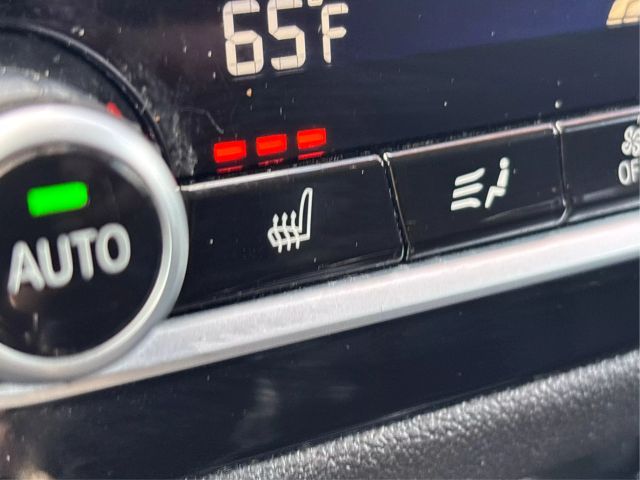 Vehicle image 41 of 47