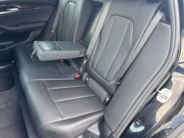 Vehicle image 16 of 47