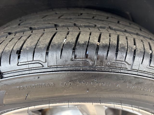 Vehicle image 13 of 47