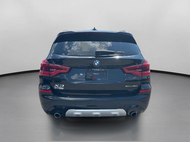 Vehicle image 8 of 47