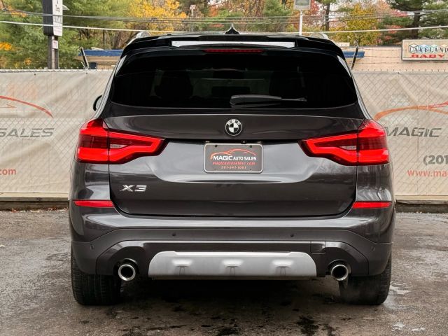 2020 BMW X3 xDrive30i Image 9 of 52