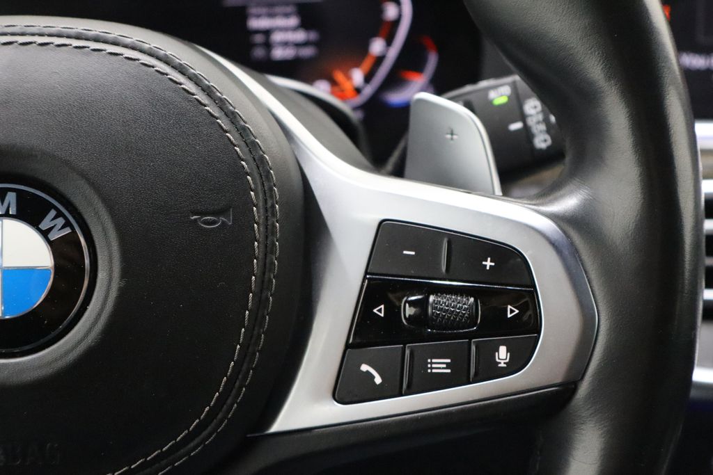 Vehicle image 23 of 46