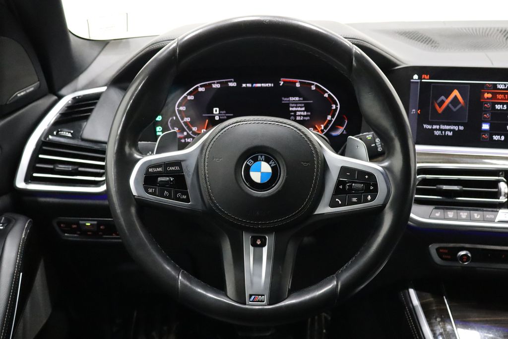 Vehicle image 21 of 46