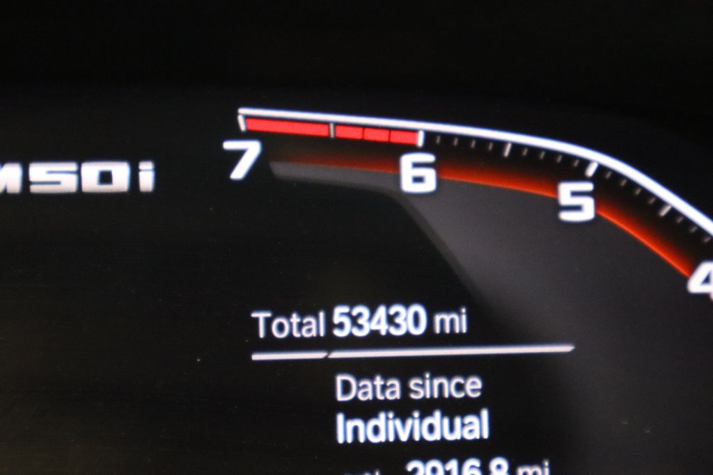 Vehicle image 40 of 46