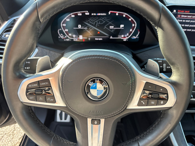 Vehicle image 17 of 33