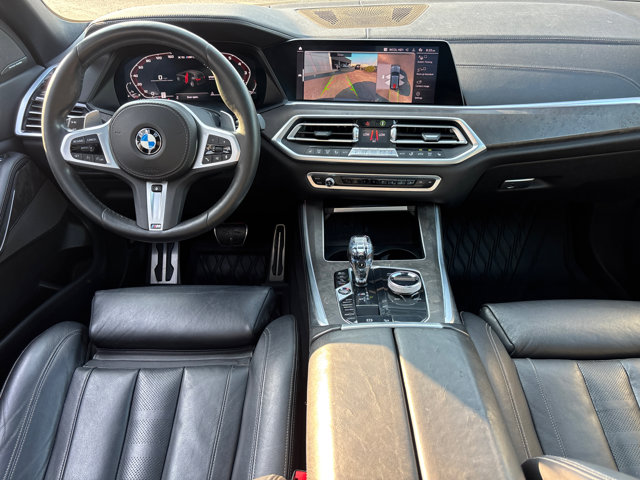 Vehicle image 13 of 33