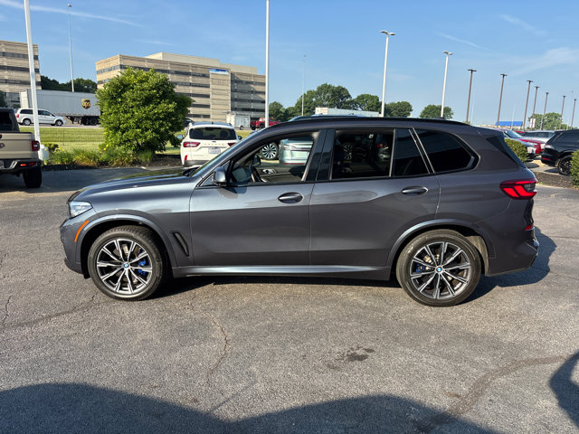 Vehicle image 8 of 33
