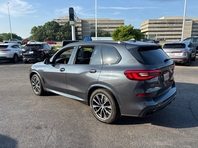Vehicle image 7 of 33