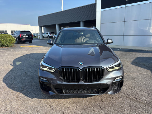 Vehicle image 2 of 33