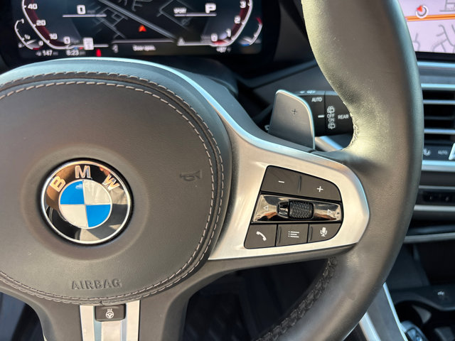 Vehicle image 18 of 33