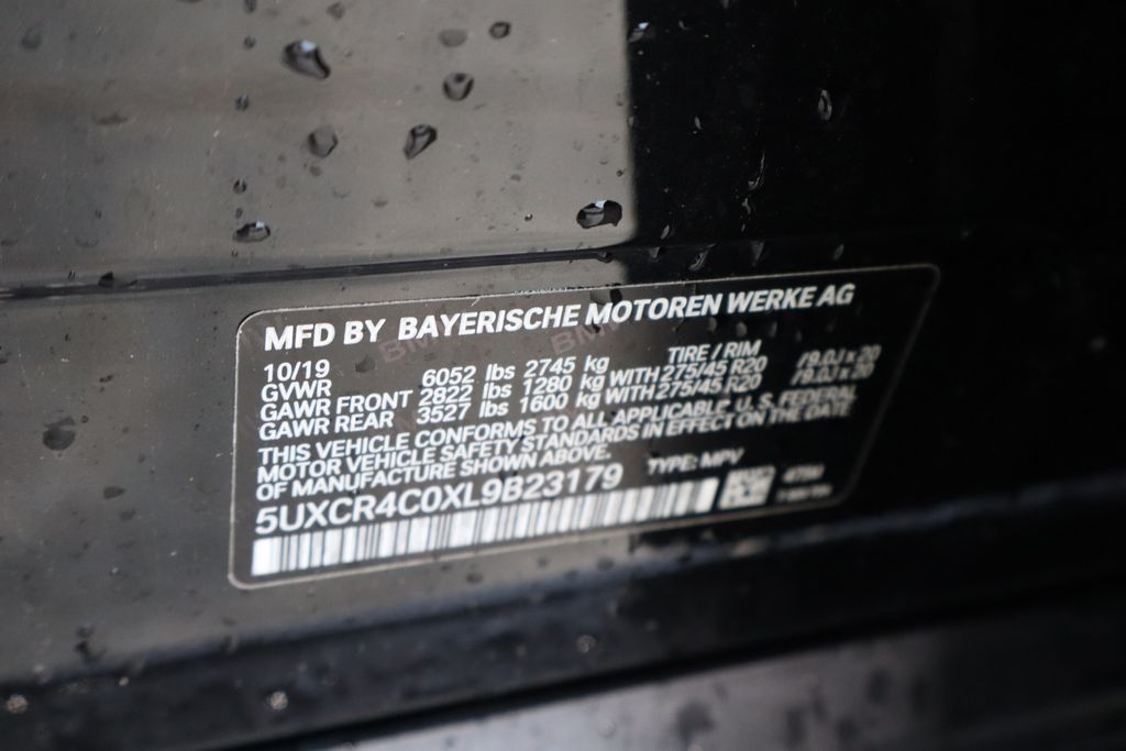 Vehicle image 18 of 42