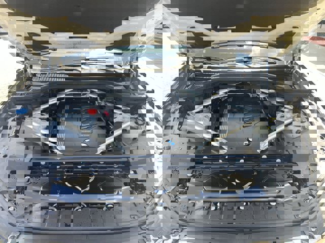 Vehicle image 13 of 39