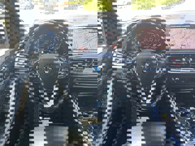 Vehicle image 22 of 39